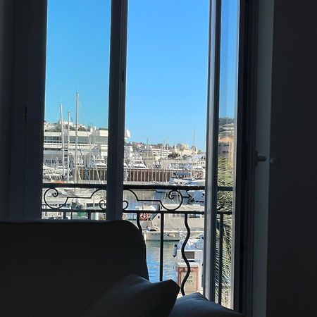 Cannes Old Port, Seafront & Seaview, Yacht Show Port Exterior photo